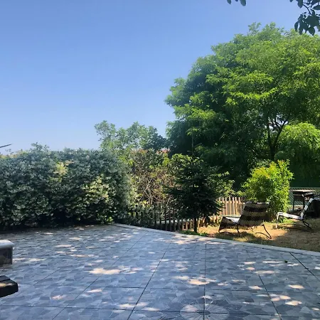 Διαμέρισμα Garden House