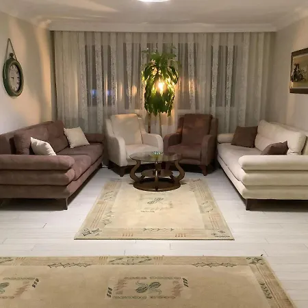 Garden House Apartment *