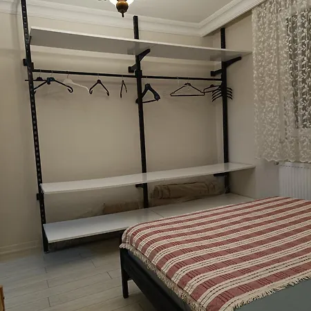 Garden House Apartment *